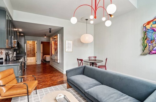 Central Business District Hotel | 3BR | The Mary Beth Hotel & Gallery