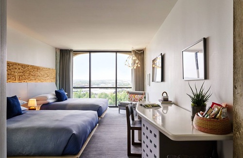 Congress Avenue Historic District Hotel | 3x Lakeside Double Queen Room at The LINE Hotel Austin, Outdoor Swimming Pool!