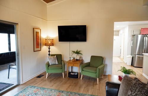 Greers Ferry Cabin | 4-bedroom cabin in beautiful Greers Ferry with Lake View