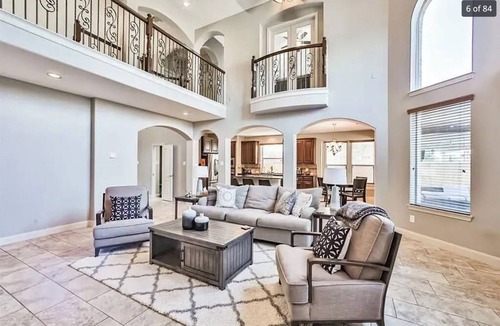 Clodine Villa | 4 BR Spacious Villa w