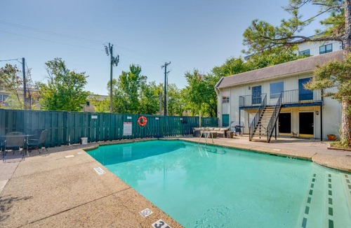Knox - Henderson House | 4 Mi to Dtwn Dallas! Walkable Condo w/Pool Access