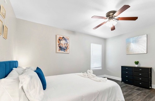 Arlington Apartment | 4 min Walking distance to Cowboys Stadium