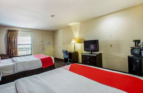 Port Allen Hotel | 4 Quiet & Peaceful Units | Relax Close to USS KIDD Veterans Museum