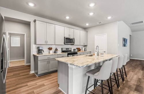 Farmersville House | 4Bed Luxury Getaway | Pool Table | Near Lake Lavon