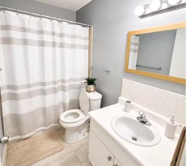 Schertz House | 4BR 3 BA Retreat Near Randolph AFB Sleeps 8 Fast WiFi