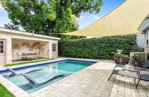 West Riverside House | 4BR Luxury Uptown Retreat w Private Heated Pool
