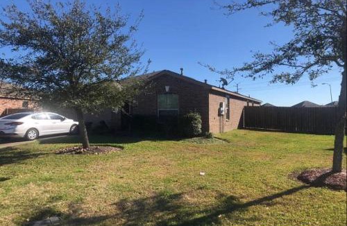 La Marque House | 4BR Near Galveston, Kemah NASA, Recently Rehabbed