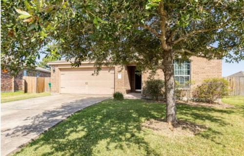 La Marque House | 4BR Near Galveston, Kemah NASA, Recently Rehabbed