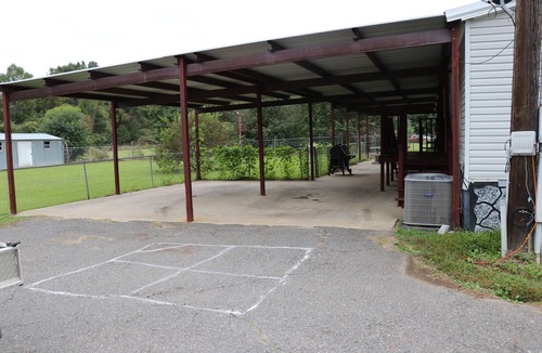 Shreveport Cabin | 5-Bedroom, 3-Bath Family Cabin