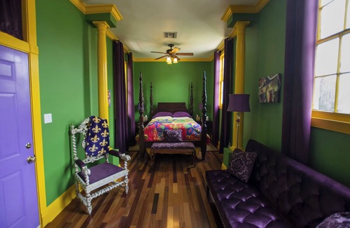 Faubourg Marigny Bed & Breakfast | 5-bedroom historic bed & breakfast in exciting New Orleans with lovely courtyard