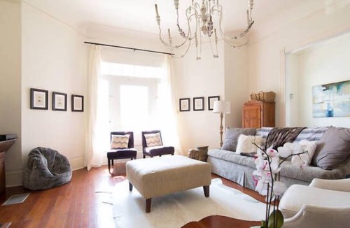 Carrollton House | 5 Bedroom Short Term Rental 3 full bath Queen Anne Victorian
