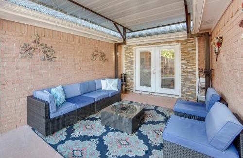 Cedar Hill House | 5 Mi to Cedar Hill SP & Joe Pool Lake: Family Home