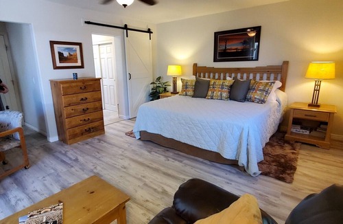 Sun City Condo | '5-Star Accommodation'-Pristine Sun City Golf Community