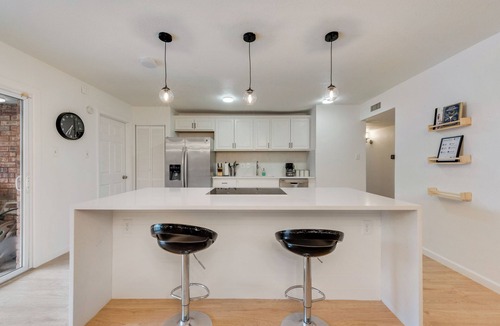 Rowlett House | 5BR w/Pool & Hot Tub Walk to Lake Ray Hubbard