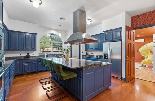 San Antonio House | 6k SqFt Estate - Epic Amenities & Fun - Sleeps 22