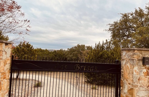 McNeil House | 7 Bedrooms 5 full bath & 2 1/2 Bath Lake Austin Estate