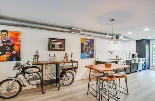 Rockwall House | 7 Mi to Winery: Lakefront Rockwall Home w/Deck