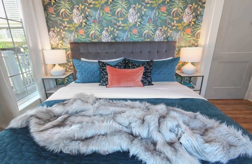 Faubourg Lafayette Hotel | 7BR City Condo | Pool Access Near CBD