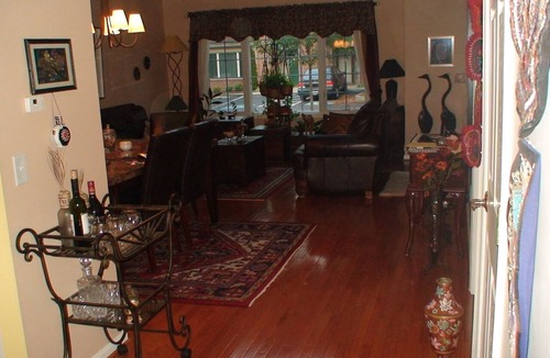 Fairland House | a CCCCCCC (Clean, Clear, Cool, Convenient, Comfortable, Calm, Cousy) Guest room