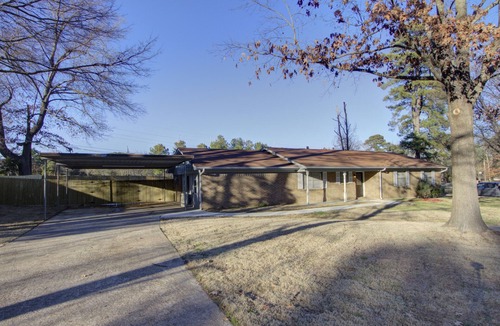 Redlick House | A Quiet Place - Dogwood Retreat in Texarkana