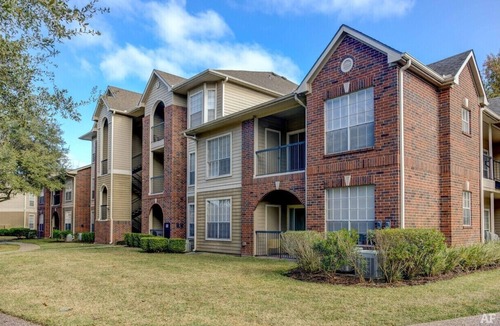 Sugar Land Apartment | A spacious 1-bedroom with bathroom available in a 2-bedroom apartment