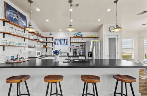 Miramar Cottage | A Time to Lime by Ryson Vacation Rentals