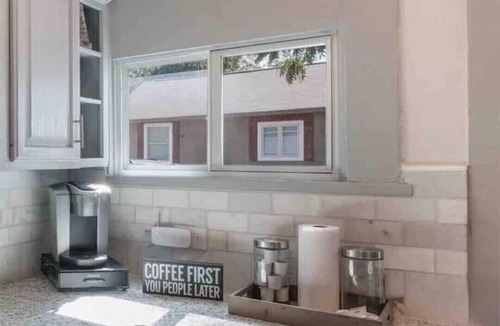 Government Hill House | AAV Home Unit A-New!Adorable 2BR Near Fort Sam/Pearl/DT