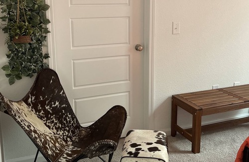 Alden Bridge House | Affordable Private Room & Bath