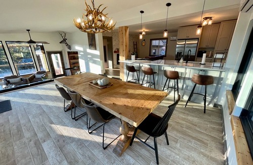 Park Hill House | Amazing Lake Front Property! 3 BR cabin on 30 serene acres on Lake Tenkiller