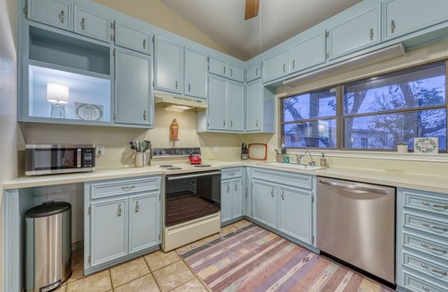 Hudson Bend House | Amazing lakefront home w/free WiFi and fantastic views - close to Austin