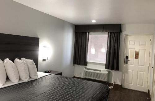 Arena District Hotel | Americas Best Value Inn & Suites San Antonio Arena District