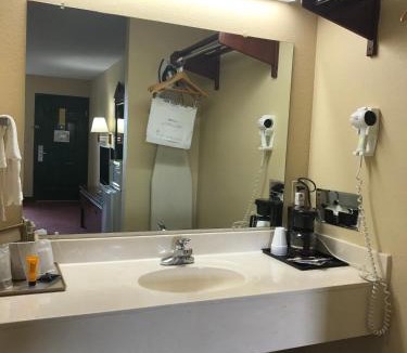 Maumelle Hotel | Americas Best Value Inn & Suites - Little Rock - Maumelle