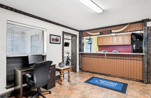 Midlothian Hotel | Americas Best Value Inn Midlothian