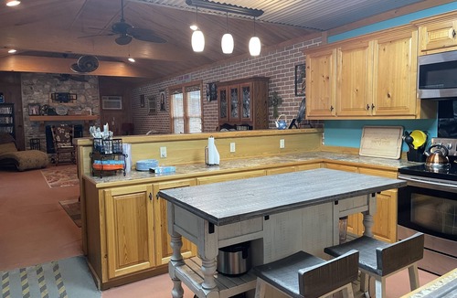 Abbeville Bed & Breakfast | Amy’s Poolside Retreat