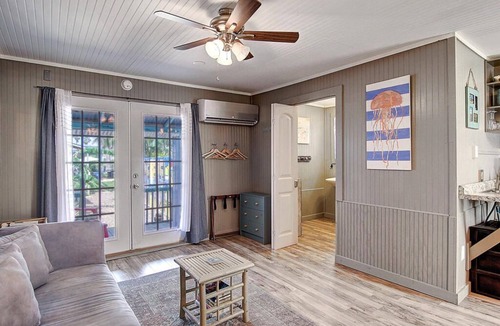 Old Town Cottage | Anglers Court #2 | Classic Midtown Port A Cottage