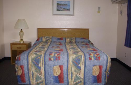 North Spokane Hotel | Apple Tree Inn