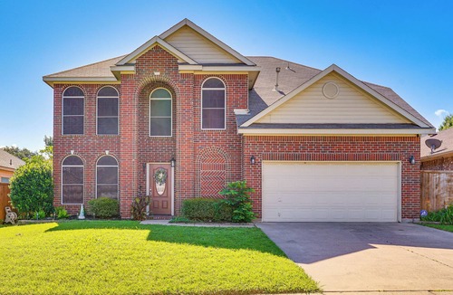 South Arlington House | Arlington Home: Pool Oasis Near AT&T Stadium