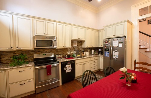 Faubourg Lafayette Hostel | Auberge Nouvelle Orleans Hostel