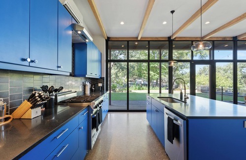 Barton Heights House | Austin Downtown Pool, Hot Tub & Guest House