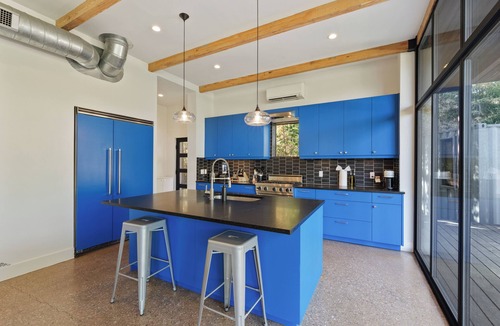 Barton Heights House | Austin Downtown Pool, Hot Tub & Guest House