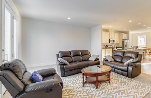 Gainesville Apartment | Balcony & Pool Access: Modern Gainesville Home