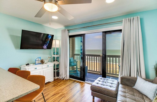 North Beach Condo | Balcony w/Ocean View! North Beach 2nd-Floor Condo