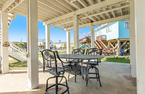 Surfside Beach House | Banana Cabana - Gulf Views and Good Vibes