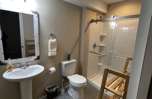 Brandon House | Barndominium located just 20 minutes from the heart of downtown Waxahachie,TX.