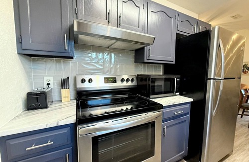 Abilene House | Baylor House - Stylish Abilene Getaway