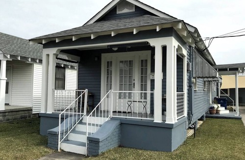 Westwego Cottage | Bayou Dreams Cottage