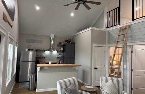Port Bolivar House | Beach House w/Epic Sunsets, up to 30% off — 15% for 7-nights + member discount!