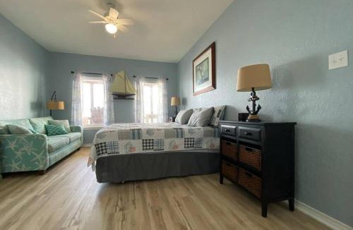 Surfside Beach House | Beach House with Ocean view