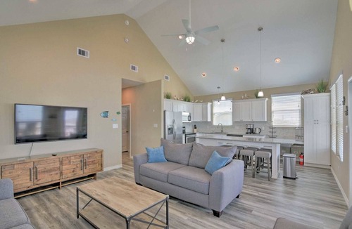 Port Bolivar House | Beachfront Getaway! Great for bird watching! Perfect water view!