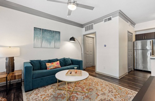 North Burnet Apartment | Beautiful 1BR Next to The Domain f6k2